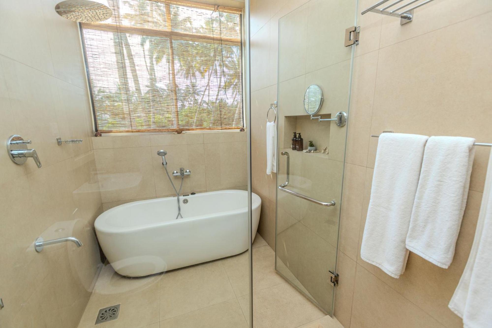 House By The Sea Hikka Hotel Hikkaduwa Exterior photo