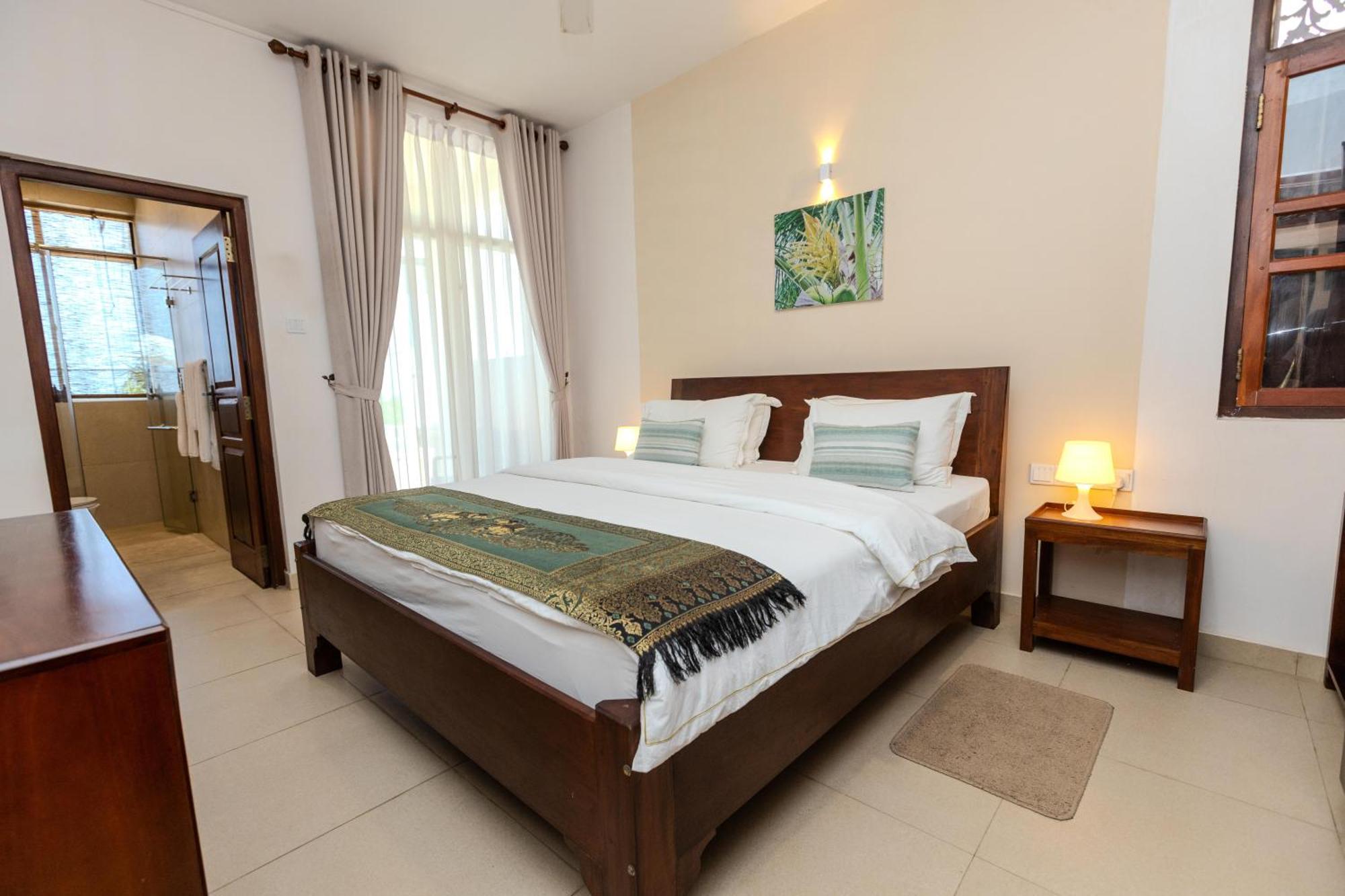 House By The Sea Hikka Hotel Hikkaduwa Exterior photo